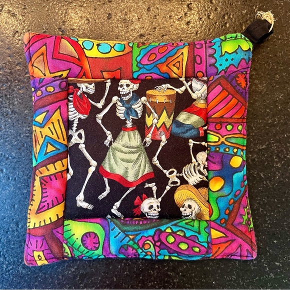 Day of the Dead pot holders. - Picture 3 of 7